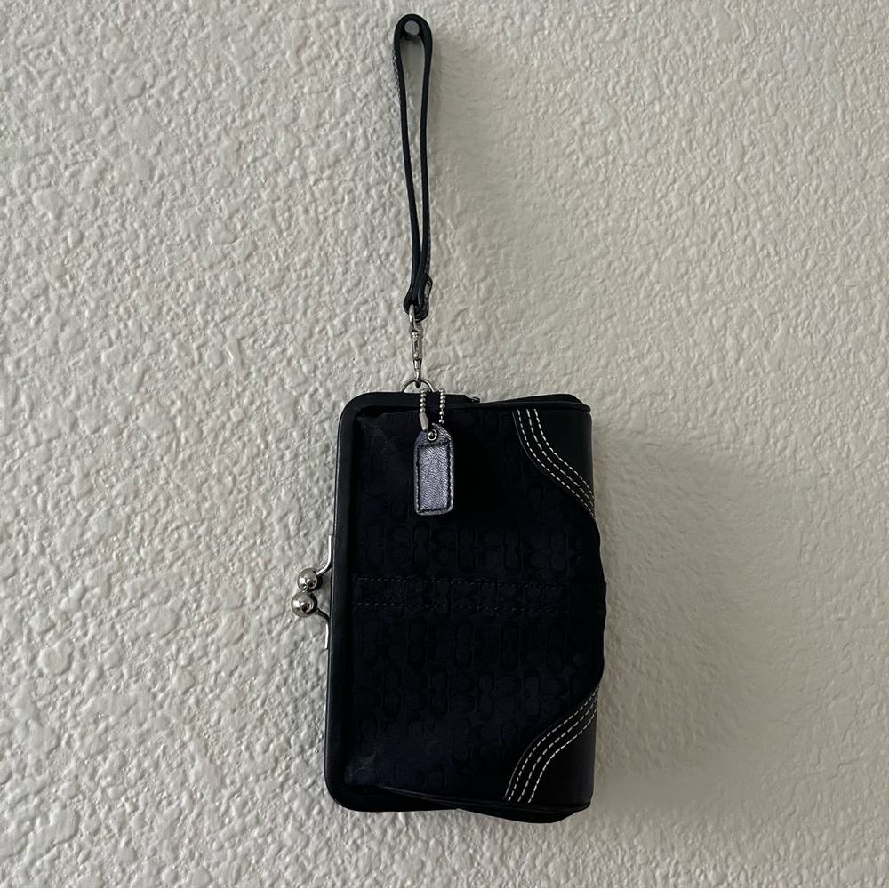 Coach wrist Kisslock Mini Soho pouch